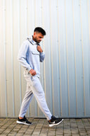 Костюм з карманом