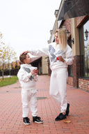 Костюм з вишивкою орел