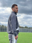 Костюм з вставками