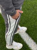 Костюм з вставками