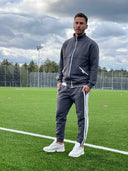 Костюм з вставками