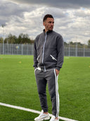 Костюм з вставками