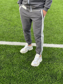 Костюм з вставками