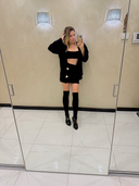 Костюм з кардиганом та спідницею