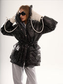 Пуховик з високим коміром